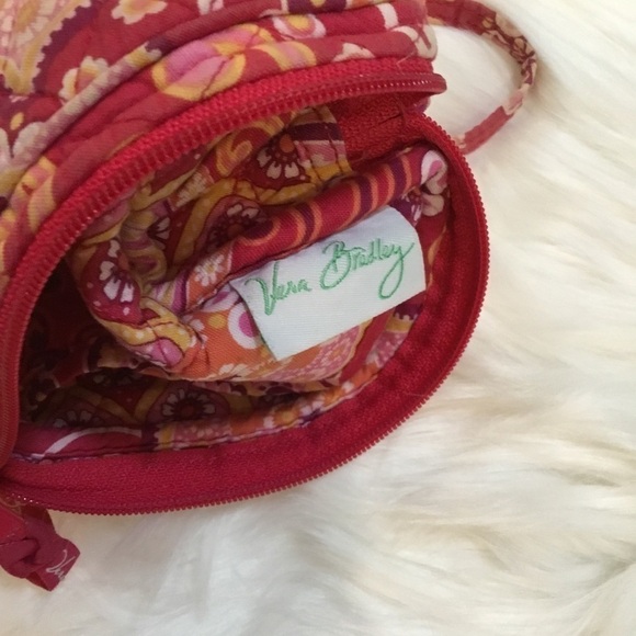 Vera Bradley zippered pouch with removable strap - Picture 7 of 8